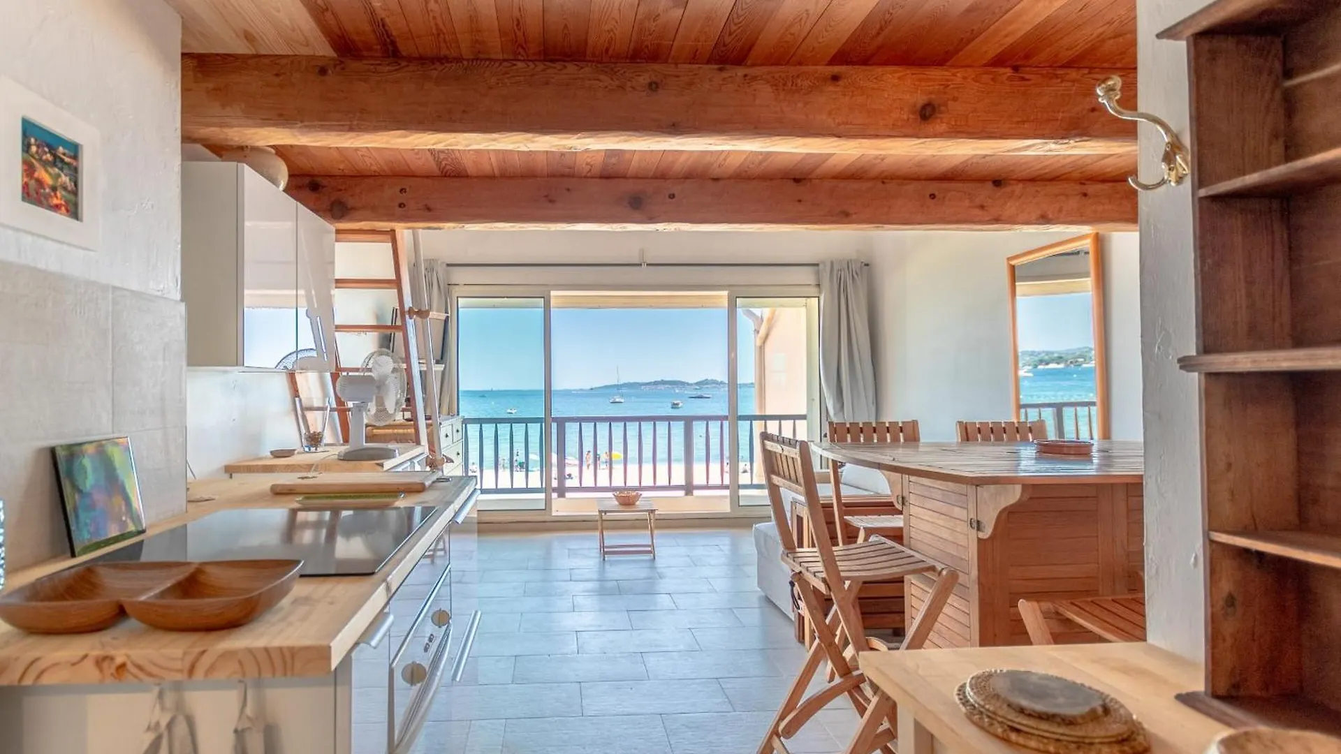 Renovated Apartment With Mezzanine Grimaud